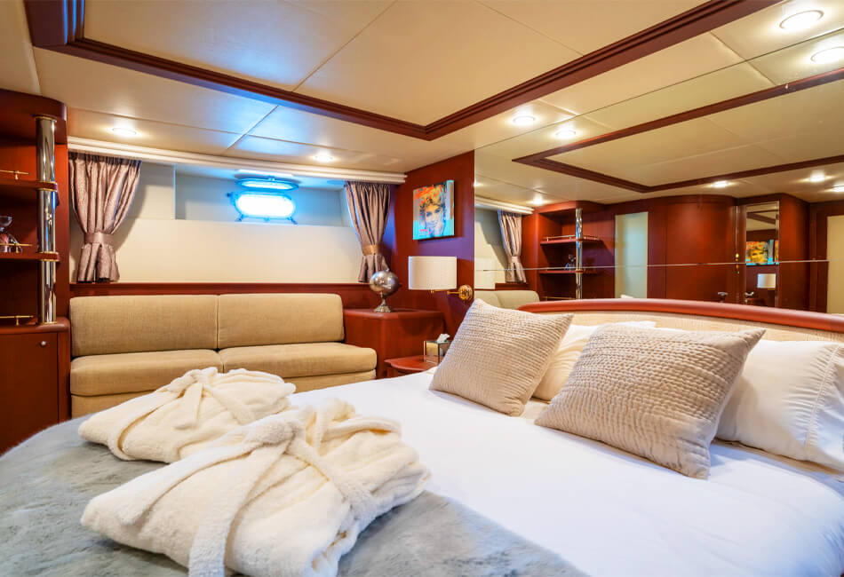 100 ft Azimut Jumbo luxe jacht 