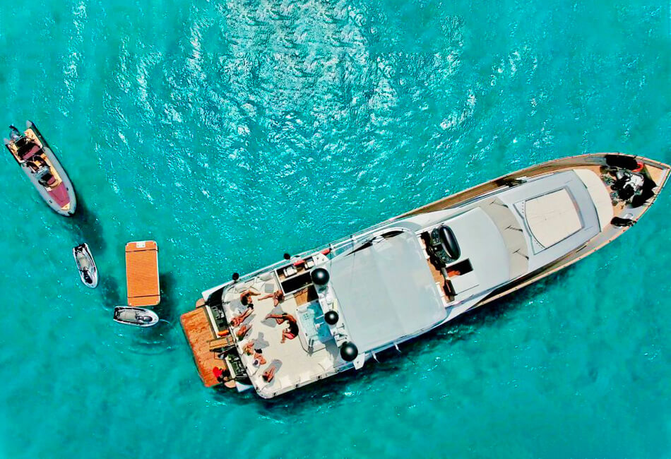 Yacht di lusso Azimut Jumbo da 100 piedi 