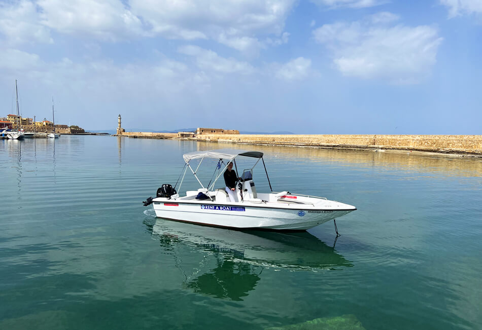 Моторна лодка Kreta Mare 18,4 фута Без лодка (без капитан)