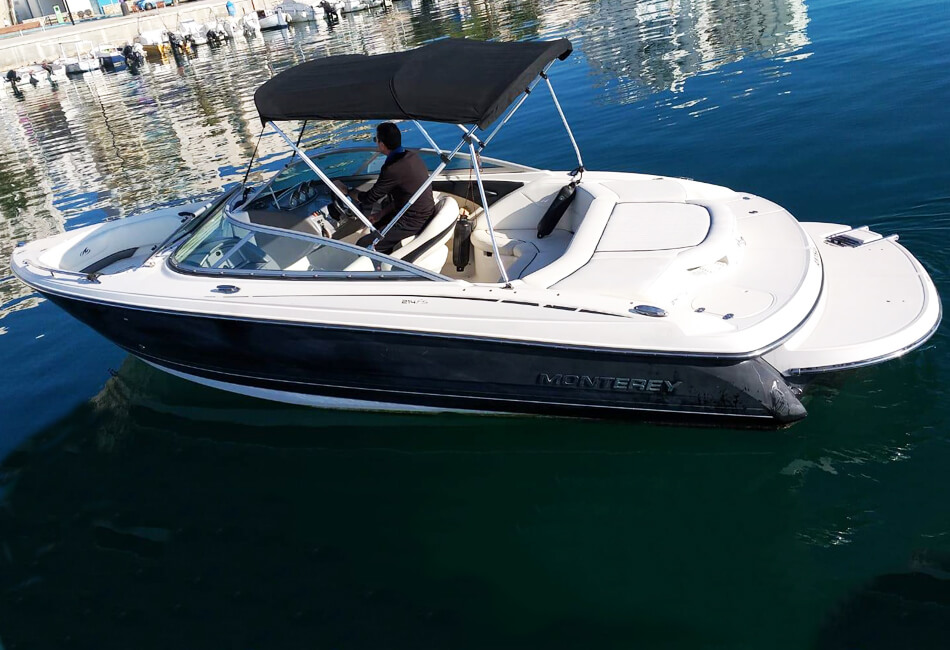 21 ft Monterey 214 FS Motorbåd