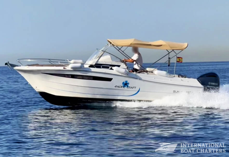 25 Ft Pacific Craft 750 SC Motorboat Cabin Cruiser 