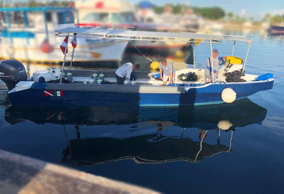 32.8 Ft Customized Panga 