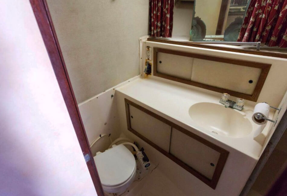 36 Ft Flybridge Elgin Yacht