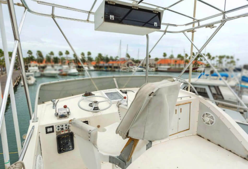 36 Ft Flybridge Elgin Yacht