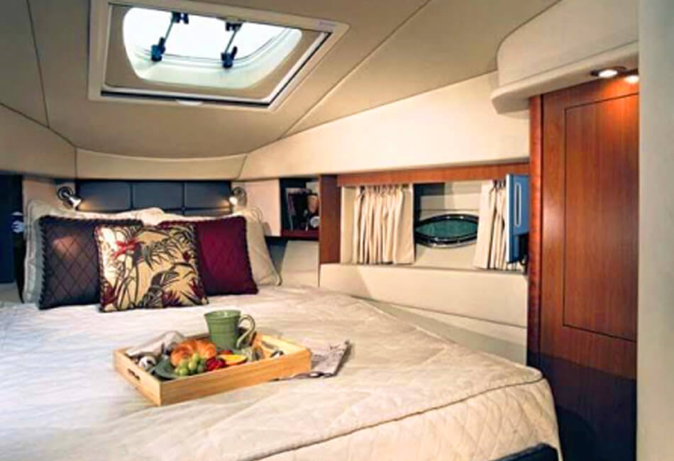 37,6 Ft Sea Ray 36 Sedan Bridge Yacht 