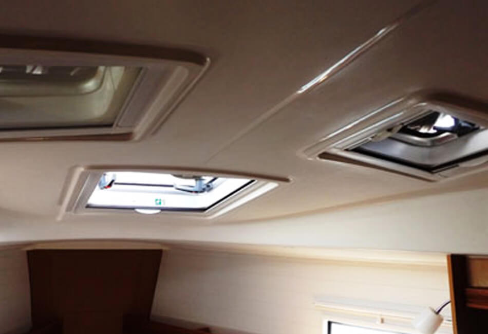 37 Ft Bavaria 36CR Cruiser KW-2013