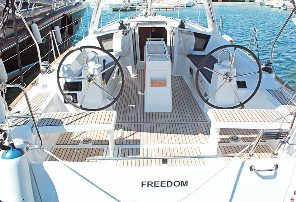 38.1 ft Oceanis Freedom 