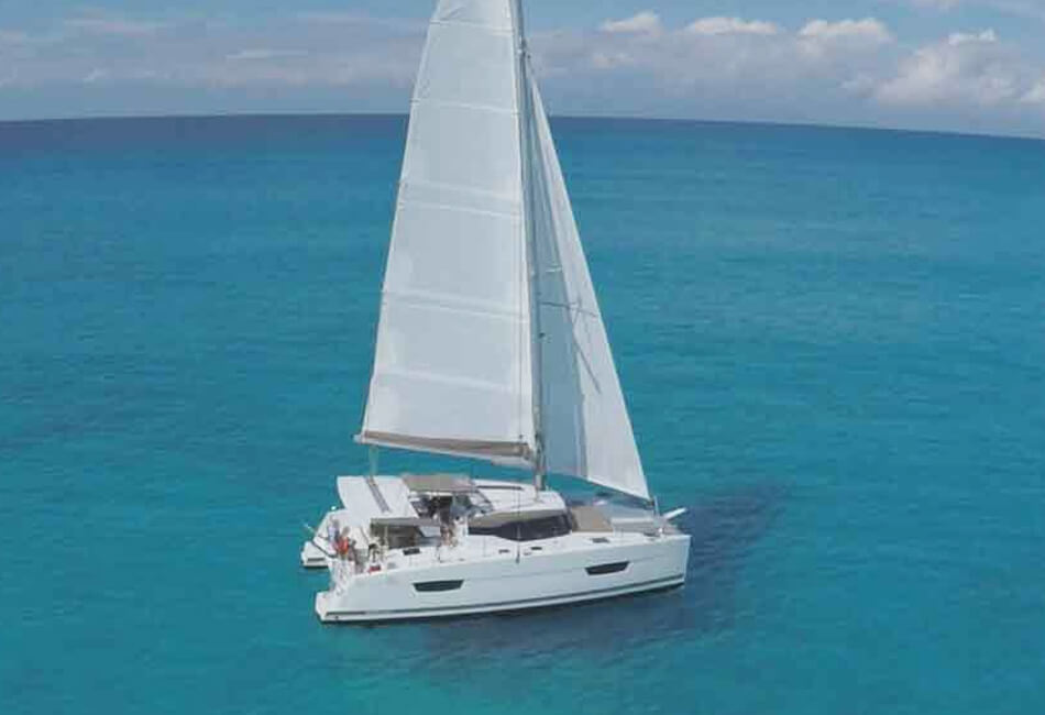 38,5 ft Lucia 40 