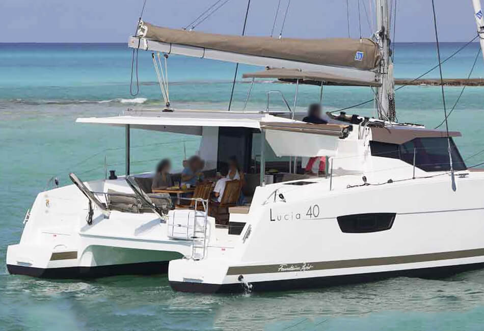 38,5 ft Lucia 40 