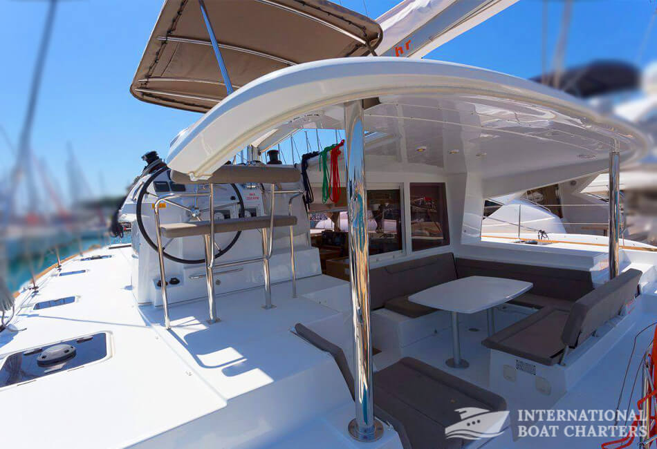39.3 Ft/11.97m Lagoon 400 Catamaran 