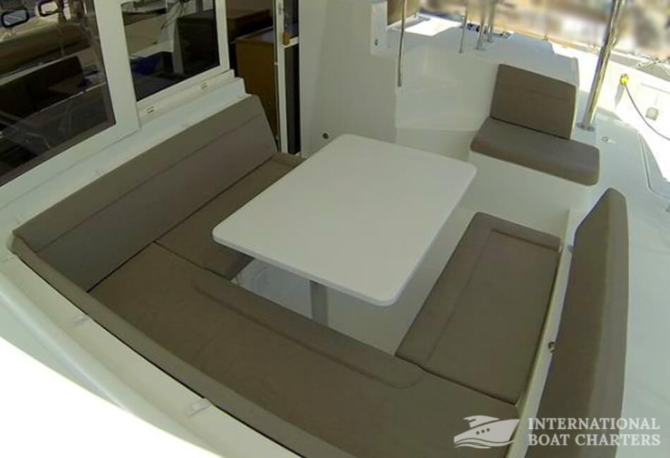 39.4 Ft/12m Lagoon 39 Catamaran 