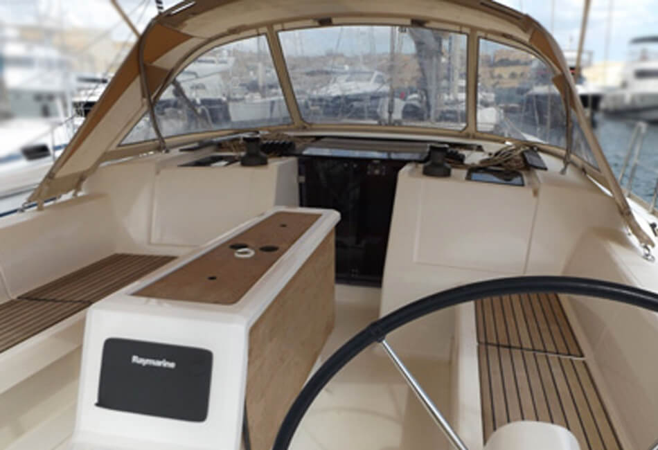 40,5 -metrska jadrnica Dufour 410GL FT-2015