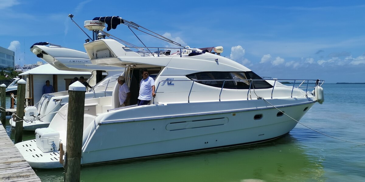40 ft Azimut Motor Yacht 