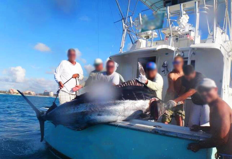 40 FT HATTERAS Sportfishing Dual Cabin Motor Yacht