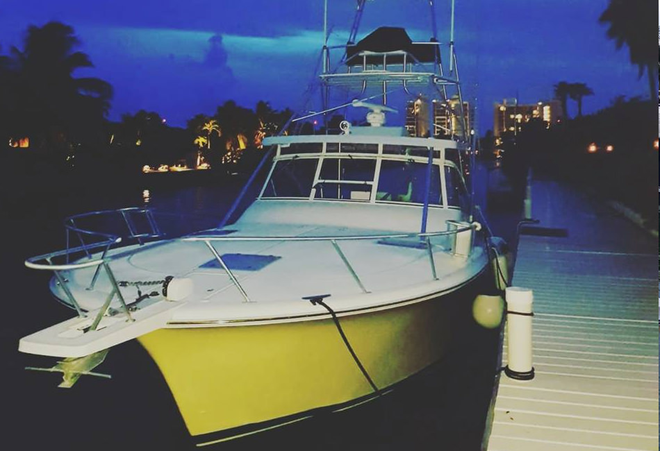 40 ft Luhrs Express