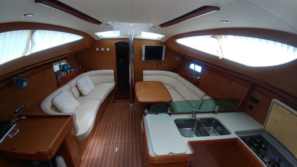 40 ft Odissey 420 Sailboat