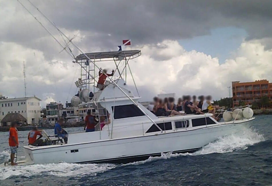 42 ft Chris Craft 