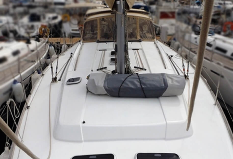 Perahu layar 43.5 Ft Dufour 450GL OT-2014
