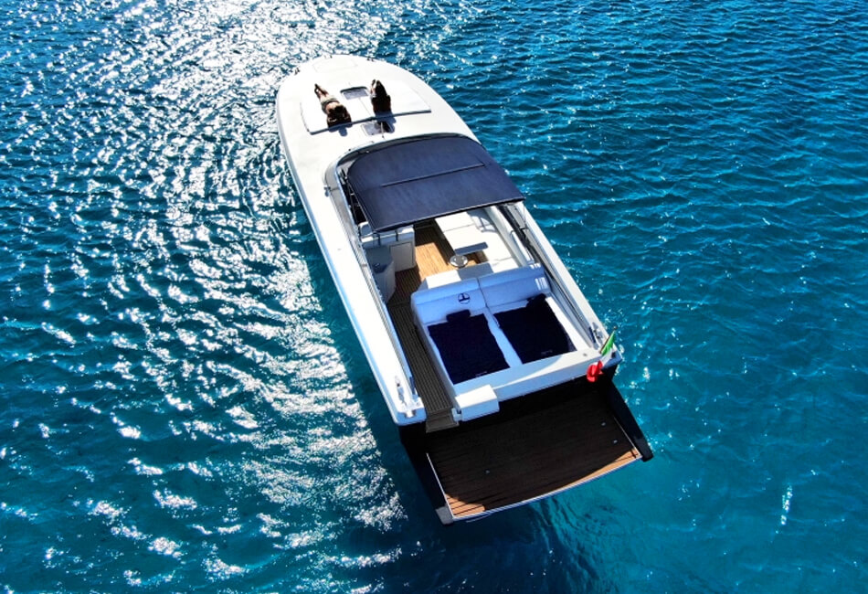 YACHT DE LUXE ITAMA FORTY DE 43,8 PIEDS 
