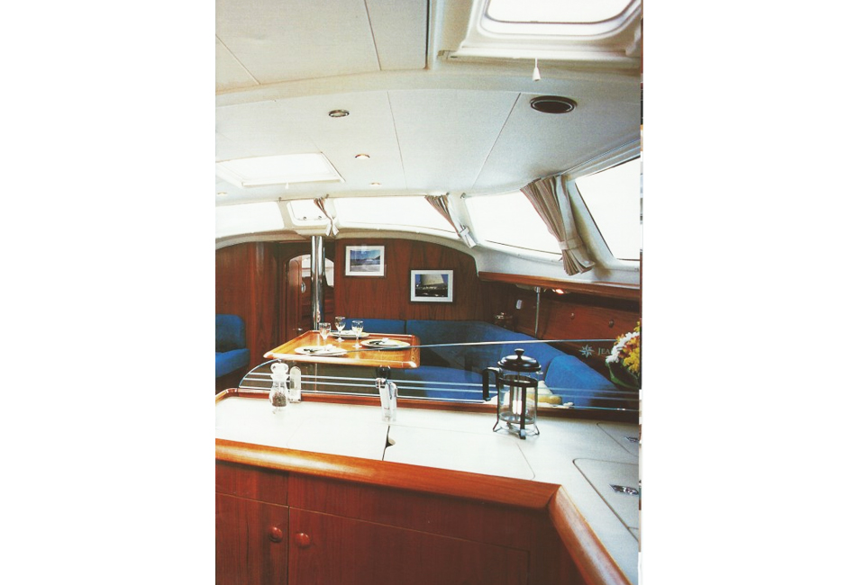 43 pies Jeanneau Sun Odyssey 43 DS 