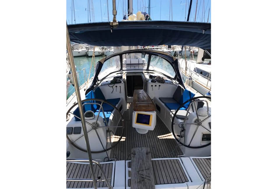 43 Ft Oceanis Sailing Yacht AXS-2008