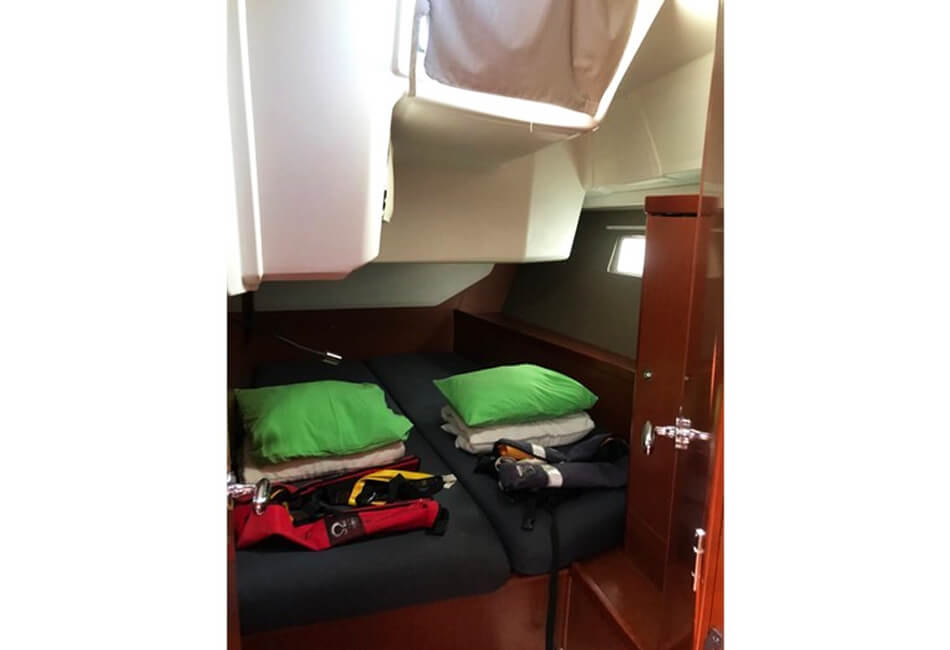 45.4 Ft Beneteau Oceanis 45 GF-2016