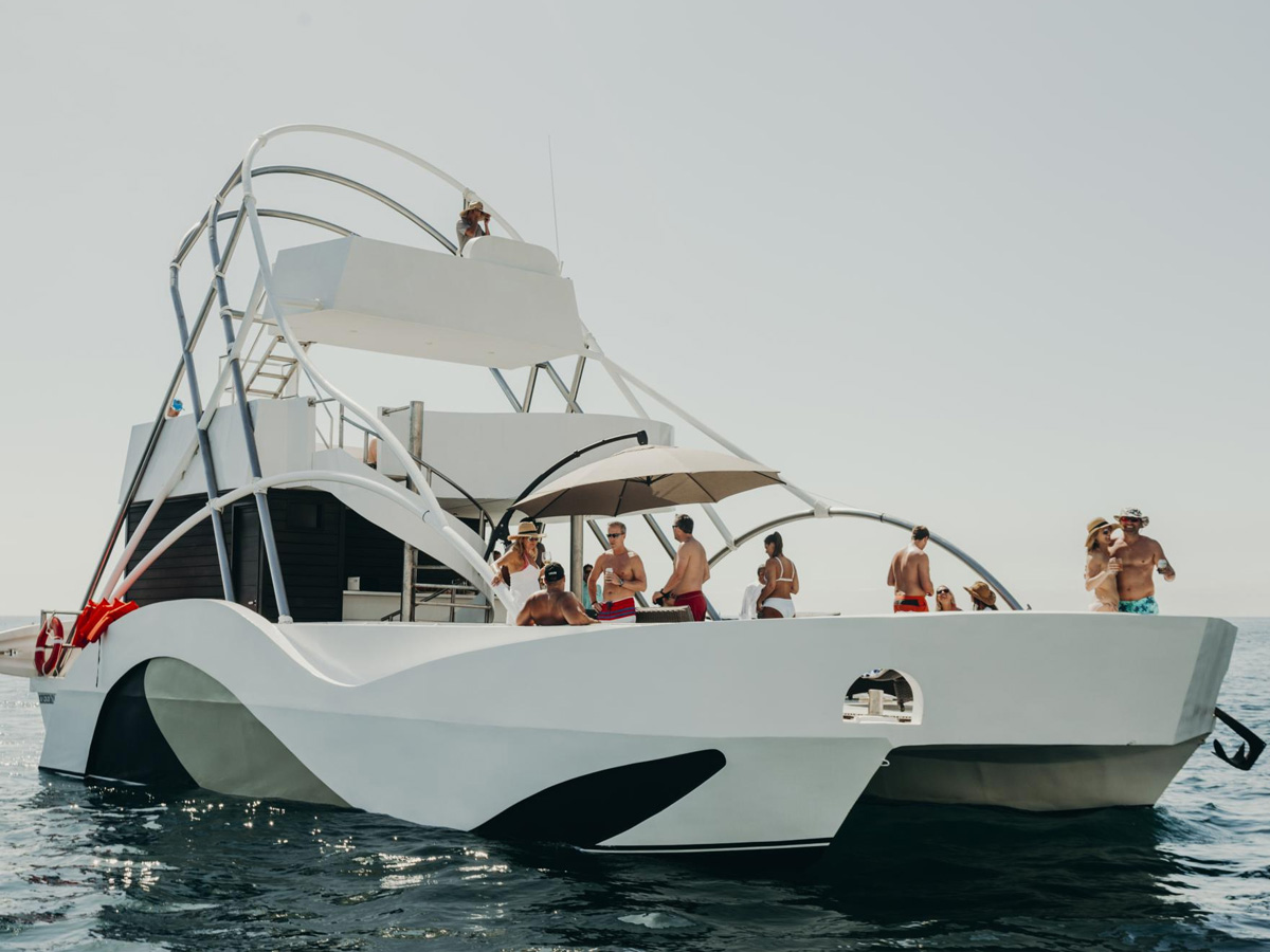 Barcă VIP personalizată de 45 de picioare 