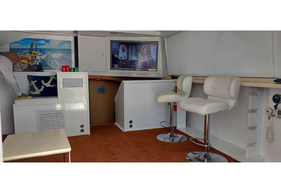 45 Ft Luxury Powerboat