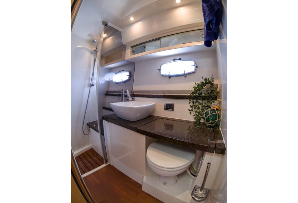 Iate elegante Farline Targa 44 de 46 pés 