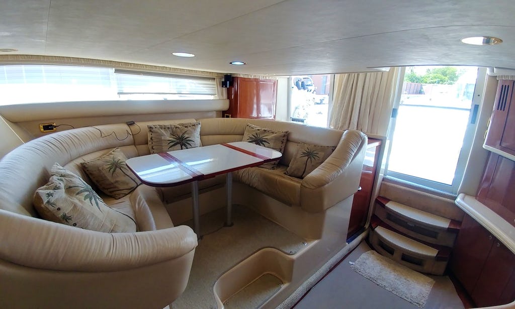 48 ft luxe Sea Ray-jacht 
