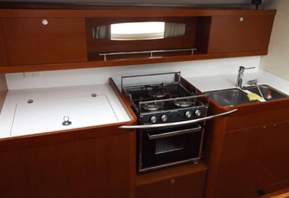 51 Ft Beneteau Oceanis 50F סירת מפרש IP-2012
