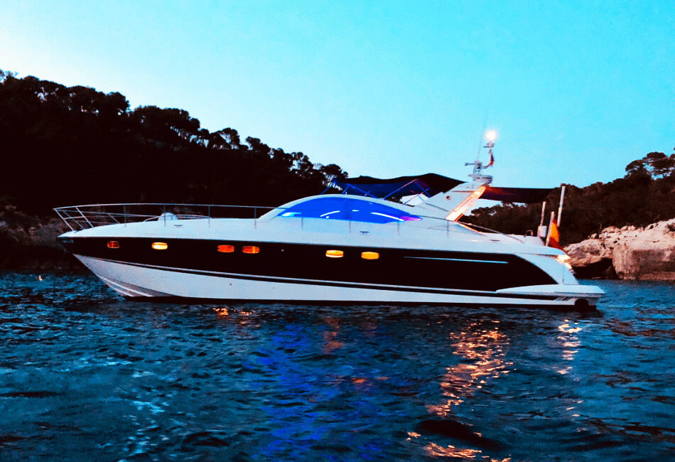 Yacht à moteur élégant de 52,5 pieds 