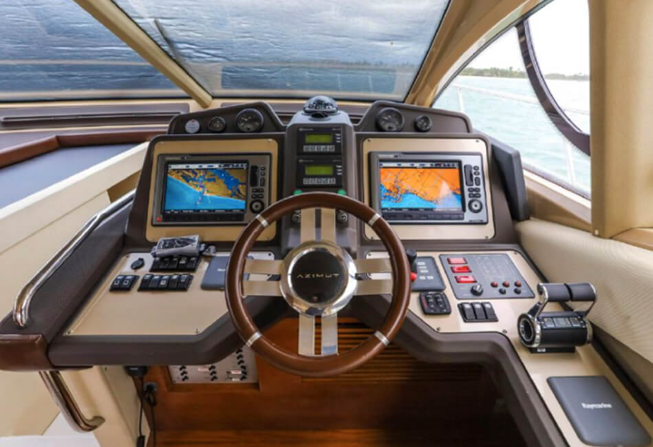 52 Ft Azimut Magnificent Yacht with Flybridge
