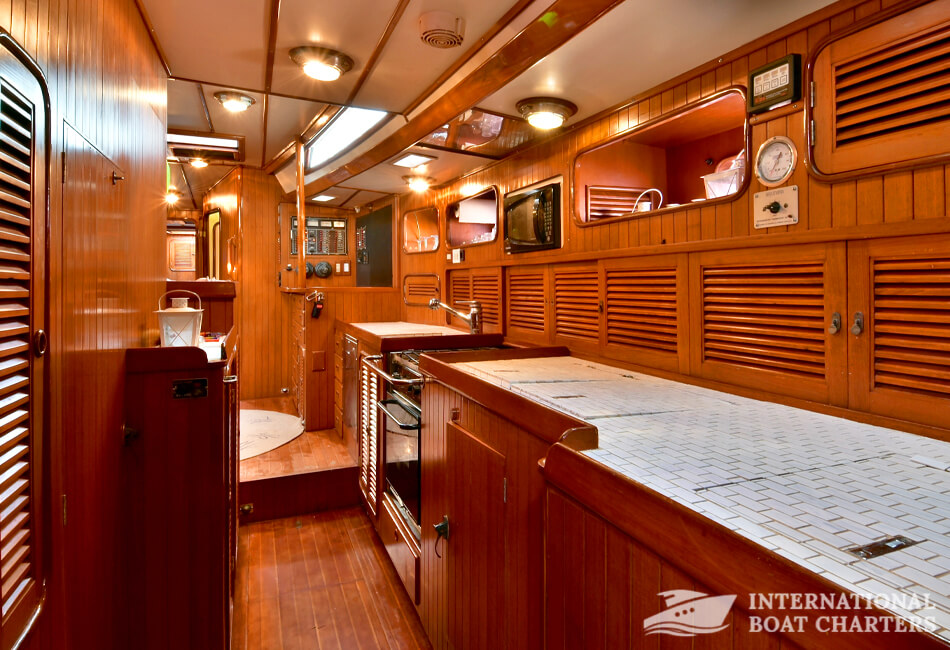 55 Ft Luxury Sailing Yacht