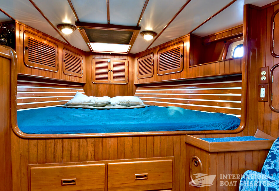 55 Ft Luxury Sailing Yacht