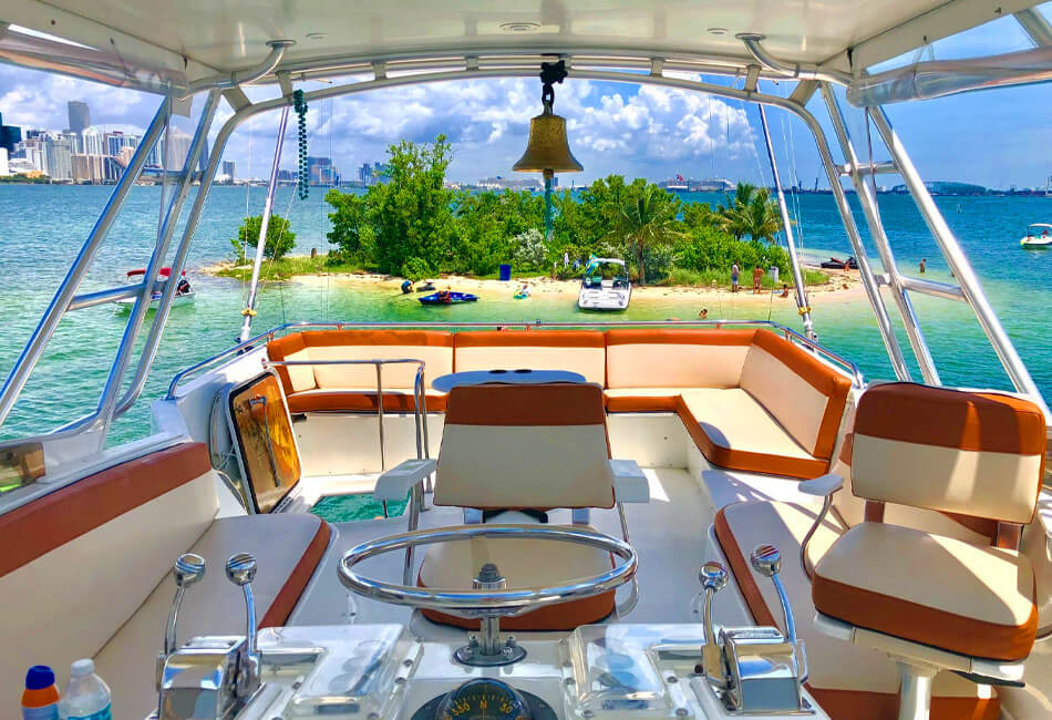 60 Ft Hatteras Luxus Yacht 