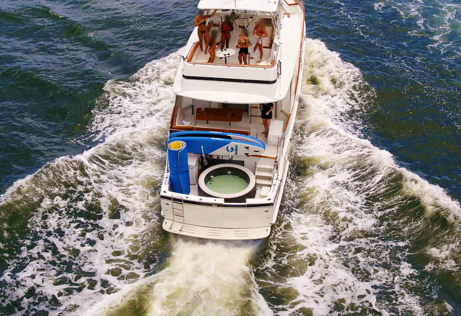 Yacht di lusso Hatteras da 60 piedi 