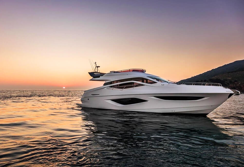 Yacht a motore di lusso Numarine da 65 piedi 