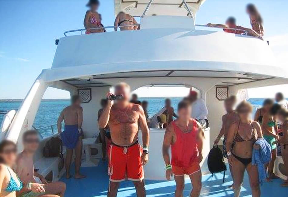 Schifenders de 65 pies Catamarán de fiesta motorizado