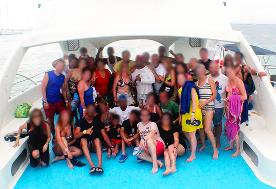 Schifenders de 65 pies Catamarán de fiesta motorizado