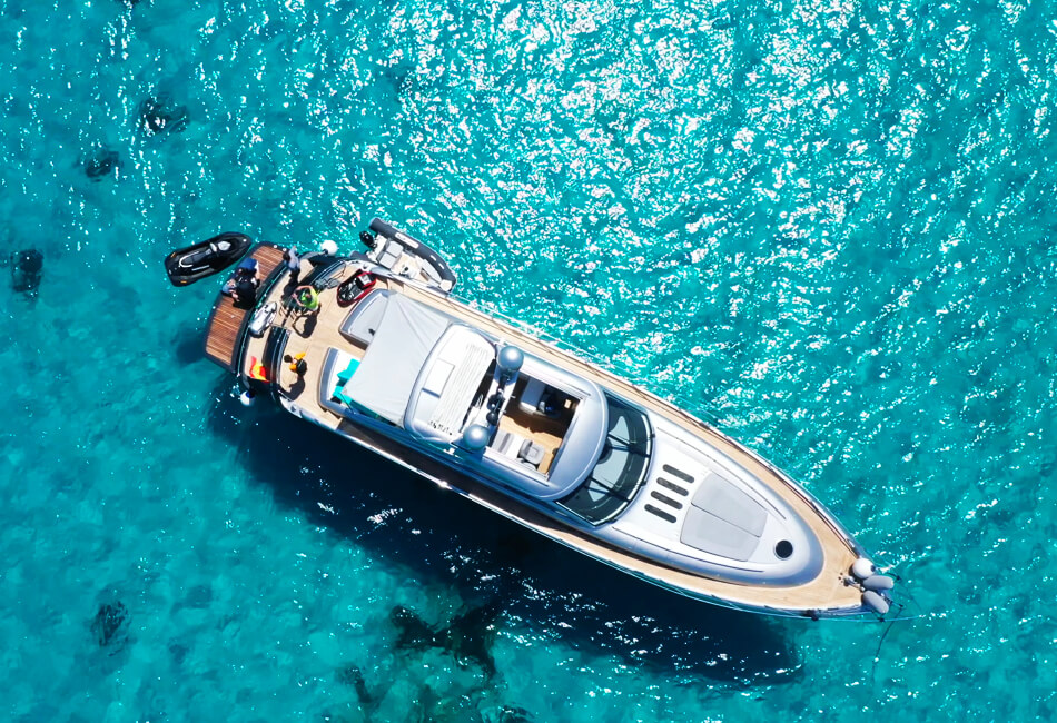 70 Ft Luxuries Motor Yacht 