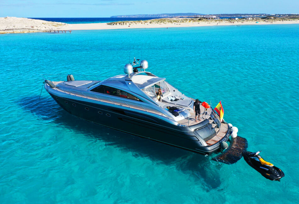 70 Ft Luxuries Motor Yacht 