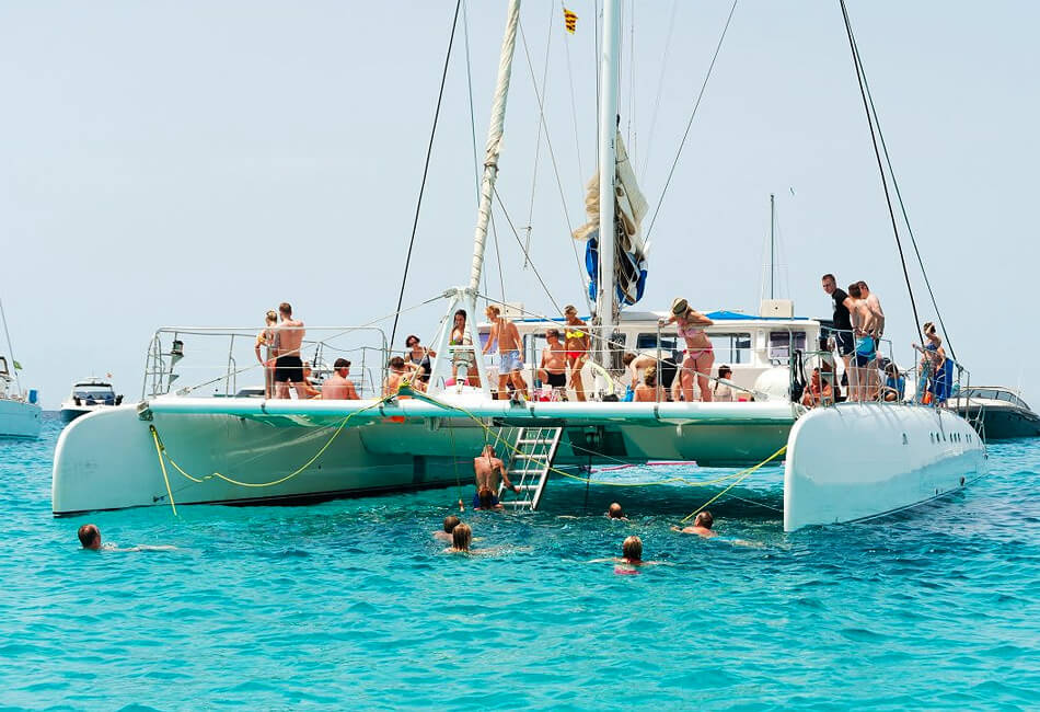 74.8 Ft Luxury Sailing Catamaran 