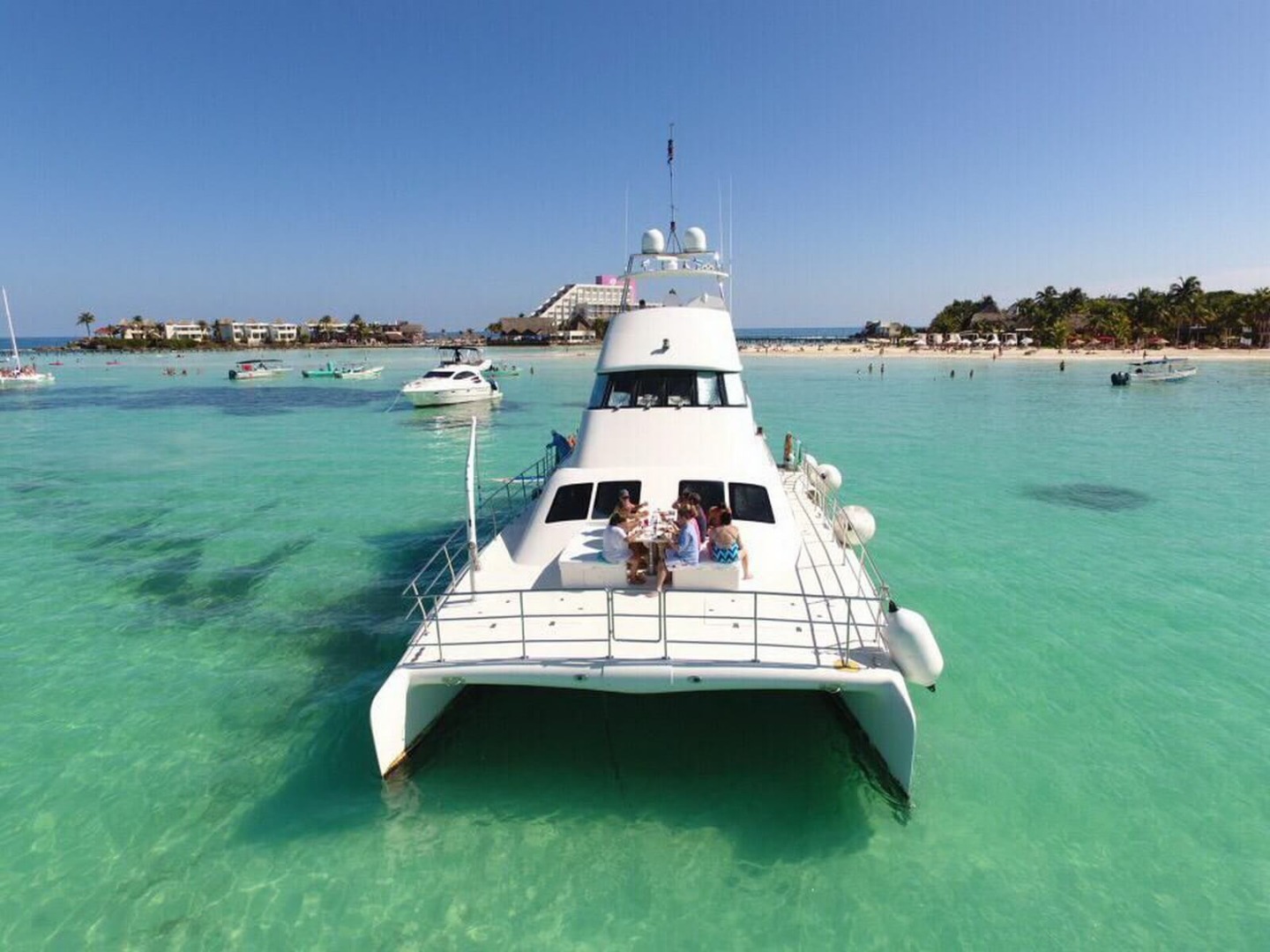 74-футовый VIP роскошный моторный катамаран Bolder Power Catamaran 