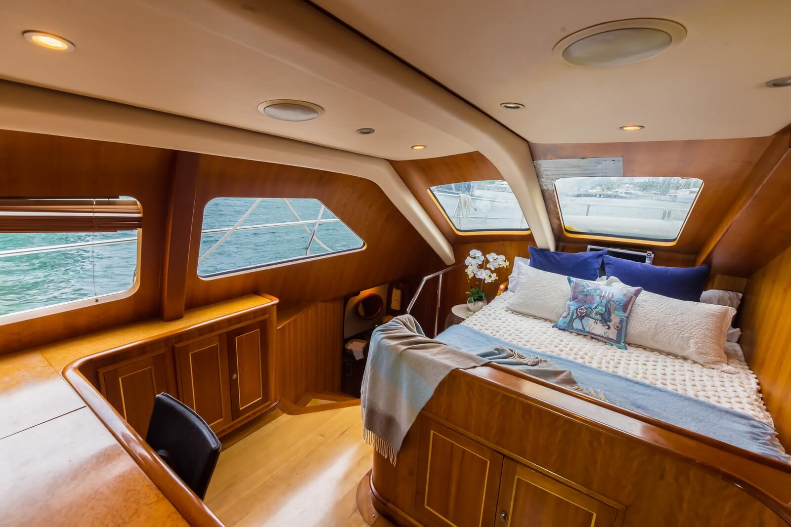74-футовый VIP роскошный моторный катамаран Bolder Power Catamaran 