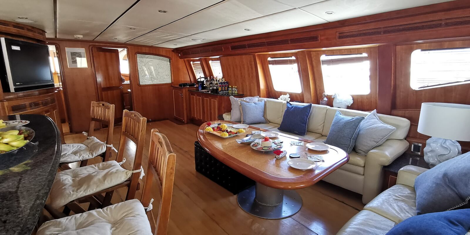 Catamarano a motore più audace di lusso VIP da 74 piedi 