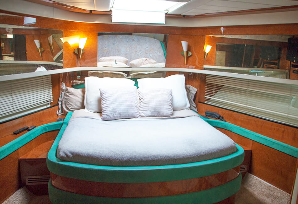 82 ft Mochi Craft Luksus Yacht