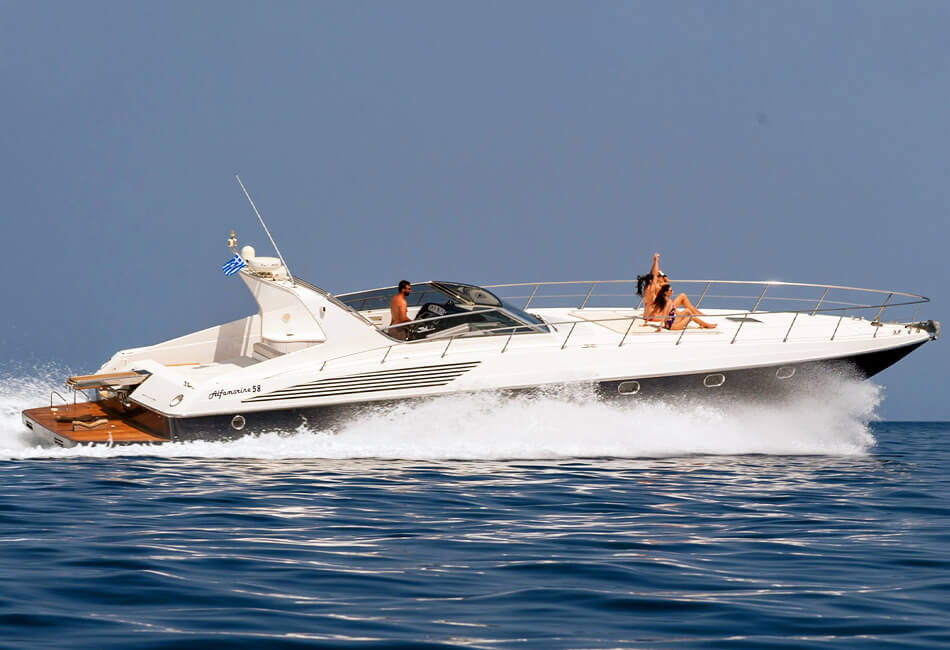 60-футовая моторная яхта Alfamarine 58 арендовано только со шкипером