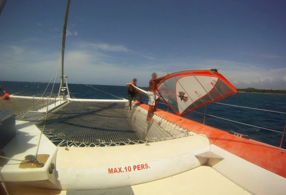 Catamaran à voile de 75 pieds 