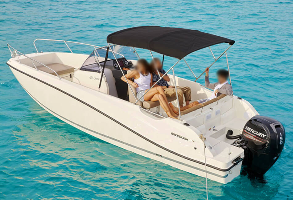 21.8 قدمًا Quicksilver 675 Lavish Powerboat 